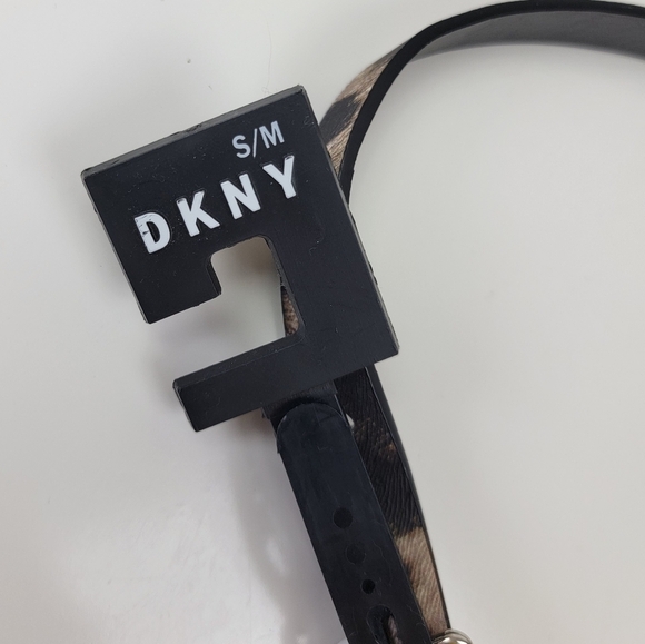 DKNY Leopard Belt Bag Wallet NEW - Picture 2 of 14